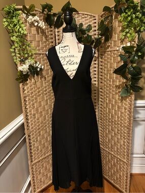 Halston Heritage Black V-Neck Pleated Midi Dress with A-Line Skirt